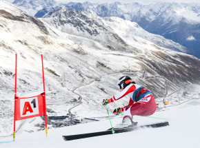 Narciarstwo alpejskie - MŚJ: pierwsze medale rozdane. Tytuł dla Austriaczki 
