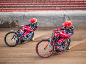 Żużel: niespodzianka w Ostrowie, kolejna porażka Tarnowa (podsumowanie 4. kolejki eWinner 1. Ligi)