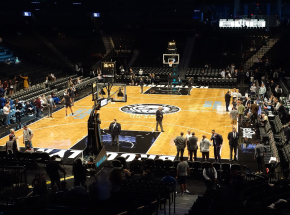 NBA: deklasacja w wykonaniu Brooklyn Nets, comeback Chicago Bulls
