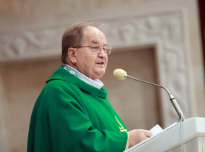 Ministerstwo Zdrowia: 420 tys. zł dla fundacji ojca Rydzyka