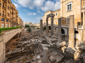 Liban: wicepremier twierdzi, że państwo zbankrutowało, szef banku centralnego jest innego zdania