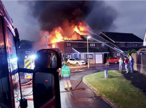 Wielka Brytania: gwałtowne burze, zniszczone domy w Hampshire