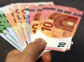 W Mołdawii i Francji aresztowano 9 osób w związku z oszustwami finansowymi