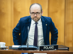 Wiceszef MSZ: Polska zwróci się do NATO o zwiększenie liczby wojsk na granicy z Rosją