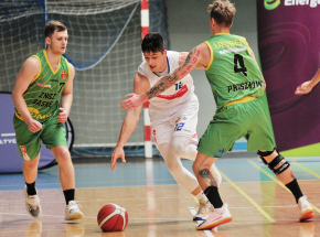 Koszykówka - Suzuki 1LM: Znicz świetny w starciu z GKS-em, derby Wrocławia dla rezerw Śląska