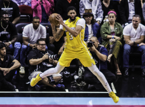 NBA: Lakers wygrali po dogrywce, Warriors pokonali Suns