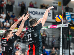 PlusLiga: Stal bezradna w Rzeszowie, Asseco o krok od półfinału