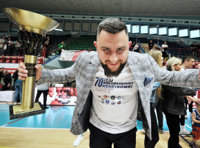 Prezes Kotwicy o nowych przepisach w lidze i celu na kolejny sezon [WYWIAD]