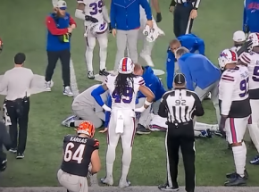 Ohio: podczas meczu NFL u zawodnika doszło do zatrzymania akcji serca 