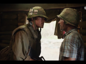 Russell Crowe i Zac Efron współpracują w nowym zwiastunie „The Greatest Beer Run Ever”