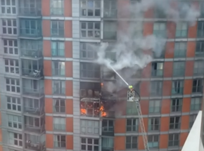 Londyn: pożar 19-piętrowego bloku mieszkalnego