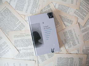 „Dziewczynka zagubiona w swoim stuleciu szuka taty ”  [RECENZJA]