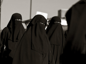 Szwajcaria wprowadzi zakaz zakrywania twarzy w miejscach publicznych