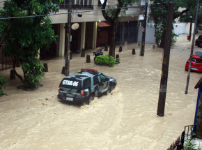 Brazylia: tysiące ludzi zostało przesiedlonych z powodu ulewnych deszczy