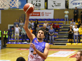 EBL: Stal pokonała MKS dzięki znakomitej drugiej połowie