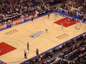 NBA: Clippers lepsi od Nets, Spurs nadal bez Sochana