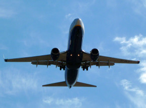 Indie: aresztowano mężczyznę, który w samolocie oddał mocz na kobietę