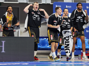 EBL: niesamowity Garbacz, Stal zrobiła pierwszy krok w stronę półfinału