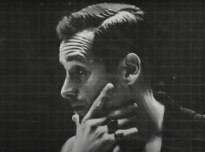 Krzysztof Zalewski w coverze utworu "Oczko w głowie"