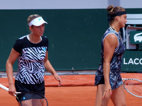 Australian Open: Sabalenka i Mertens najlepsze w deblu