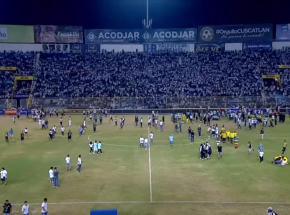 Salwador: wybuch paniki na stadionie. Zginęło 12 osób