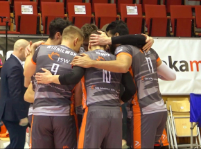 PlusLiga: pięciosetowe zwycięstwo jastrzębian w Katowicach
