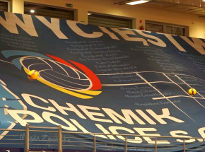 Karuzela transferowa: tureckie wzmocnienie przyjęcia w Policach, Kvalen nowym siatkarzem Resovii