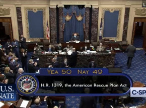 USA: Senat zatwierdził 13,6 mld dolarów dla Ukrainy i państw przyjmujących uchodźców