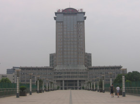 Chiny: eksplozja w laboratorium. Nie żyją 2 osoby