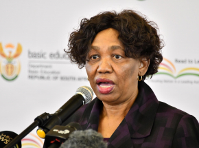 RPA: minister edukacji krytykowana za swoje słowa o tym, że „mężczyzna nie zgwałci"