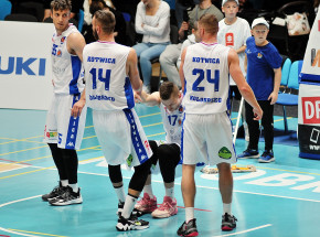 Suzuki 1LM: pogrom w Kołobrzegu, AGH z pierwszą wygraną