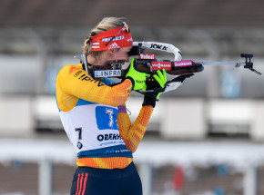 Biathlon - MŚ: Herrman-Wick o włos przed Oeberg w sprincie, trzy Polki wystartują w biegu pościgowym