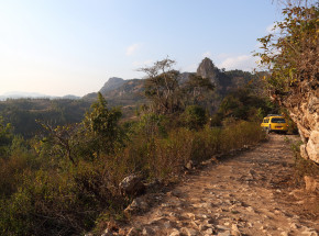 Mjanma: znaleziono zwęglone ciała ponad 30 osób