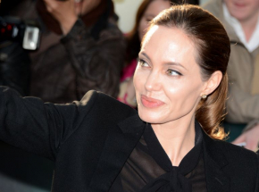 Angelina Jolie wystawia na aukcję słynny obraz Winstona Churchilla