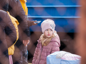 Od początku inwazji Rosjan na Ukrainę do Polski dotarło 1,596 mln uchodźców 