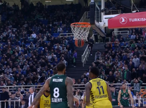 Euroliga: double-double Ponitki, porażka Panathinaikosu po dogrywce