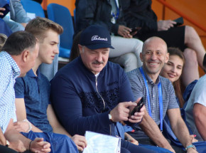 Tokio 2020: Białoruś prezentuje olimpijskie stroje, mimo widma sankcji