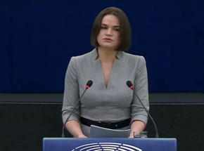 Białoruś: Swiatłana Cichanouska skazana zaocznie na 15 lat więzienia