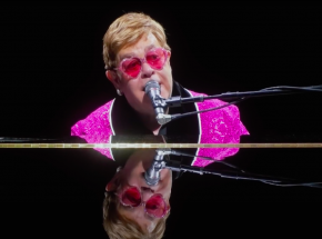 Elton John i Britney Spears prezentują „Hold Me Closer”
