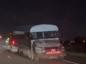 Teksas: osadzony skazany za morderstwo uciekł podczas transportu do placówki medycznej 