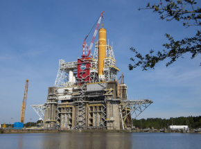 NASA przeprowadziło udaną próbę ogniową rakiety SLS