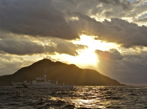 Nowy sekretarz obrony USA potwierdza zaangażowanie w obronę wysp Senkaku