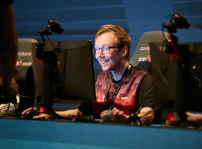 CS:GO: chrisJ nowym prowadzącym w FunPlus Phoenix