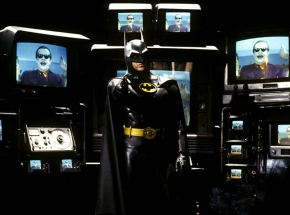 Odświeżony strój Batmana na nowej grafice z filmu "The Flash"