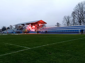 Radłów: w walkach pomiędzy kibiciami śmierć poniosła 1 osoba