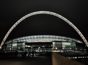 Piłka nożna: kto wróci z tarczą z Wembley? 
