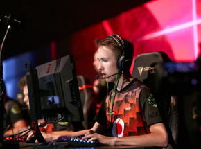 CS:GO: ESL Pro League - mousesports i FaZe wyeliminowane, ENCE sensacyjnie pokonuje Vitality