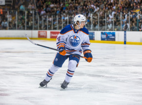 NHL: wysoka porażka Oilers, Vegas ograli Wild  