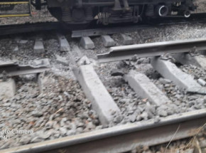 W obwodzie kijowskim wysadzono tory, którymi miał jechać pociąg ewakuacyjny