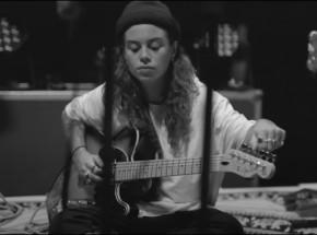 Tash Sultana wydała swój długo wyczekiwany album  „Terra Firma" [RECENZJA]